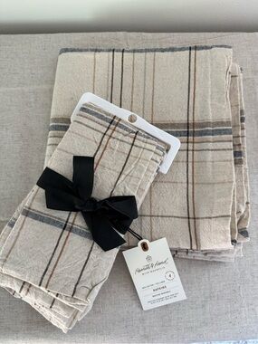 Hearth & Hand Plaid Napkins and Table Runner